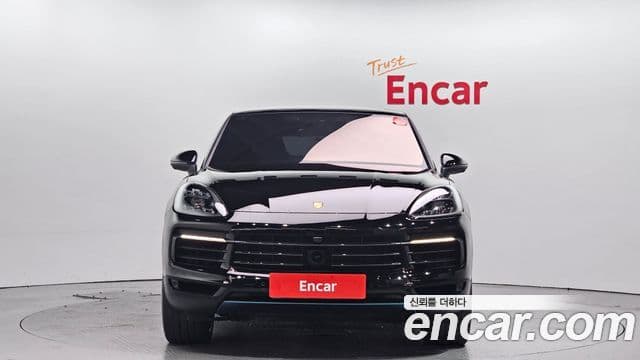 Porsche Cayenne 2020 — ფოტო 3/20