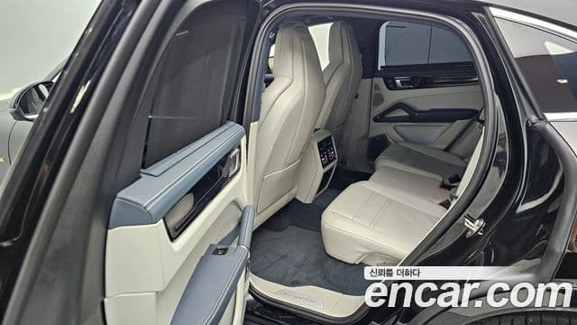 Porsche Cayenne 2020 — ფოტო 12/20