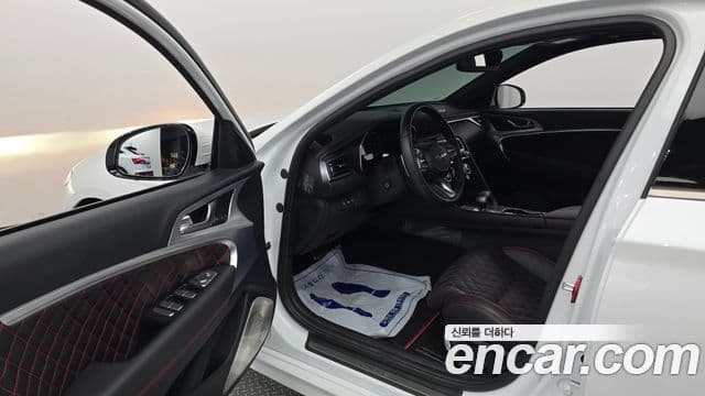 Genesis G70 2021 — ფოტო 2/20