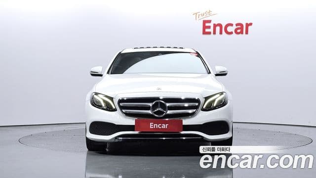 Mercedes-Benz E-Class 2018 — Şəkil 7/20