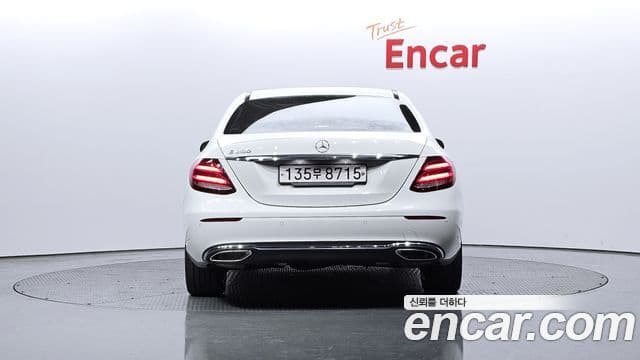 Mercedes-Benz E-Class 2018 — Şəkil 2/20