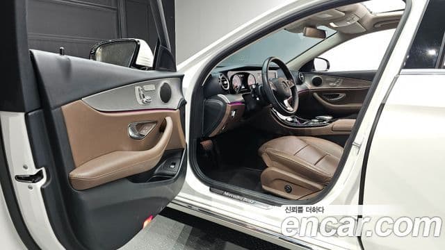 Mercedes-Benz E-Class 2018 — Şəkil 1/20