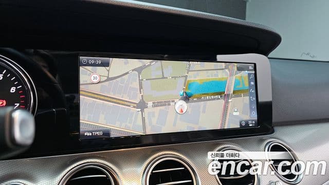 Mercedes-Benz E-Class 2018 — Şəkil 6/20