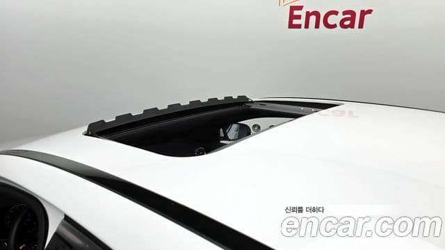Mercedes-Benz E-Class 2023 — Şəkil 18/20