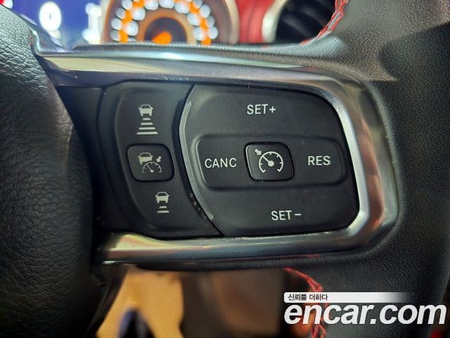 Jeep Gladiator 2023 — ფოტო 15/20
