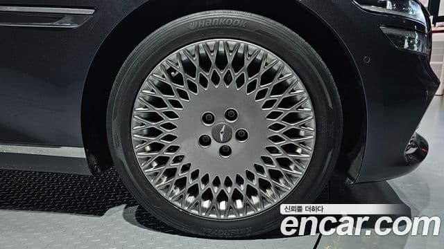 Genesis Electrified G80 2020 — ფოტო 5/20