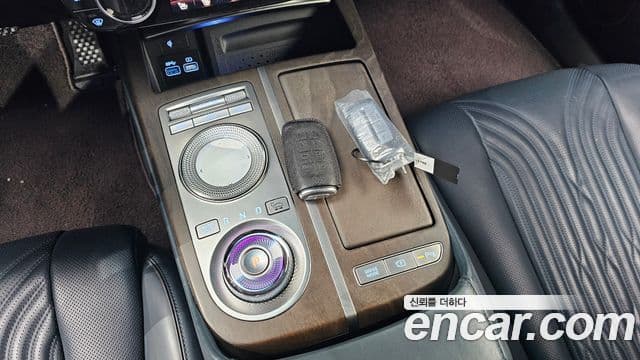 Genesis Electrified G80 2021 — Şəkil 9/20