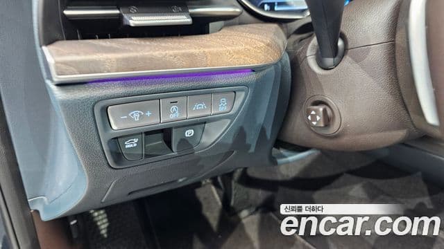 Genesis Electrified G80 2021 — ფოტო 14/20