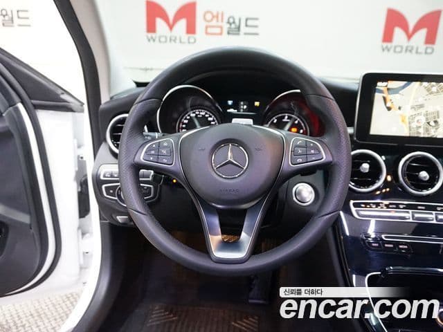 Mercedes-Benz C-Class 2018 — ფოტო 4/20