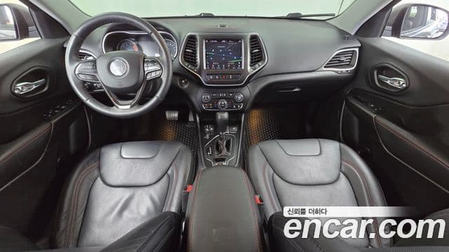 Jeep Cherokee 2020 — Şəkil 7/20