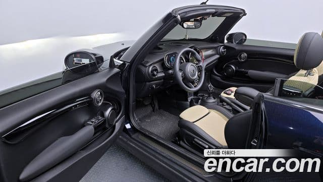 Mini Cooper S Convertible 2024 — ფოტო 11/20