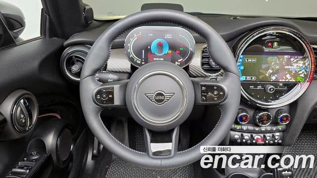 Mini Cooper S Convertible 2024 — ფოტო 13/20