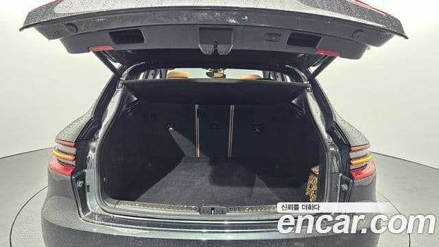 Porsche Macan 2018 — ფოტო 20/20