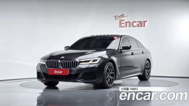BMW 5 Series 2023 — Фото 1/20