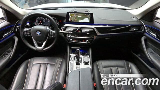 BMW 5 Series 2018 — Şəkil 7/20
