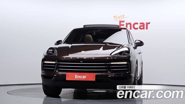 Porsche Cayenne 2020 — ფოტო 3/20