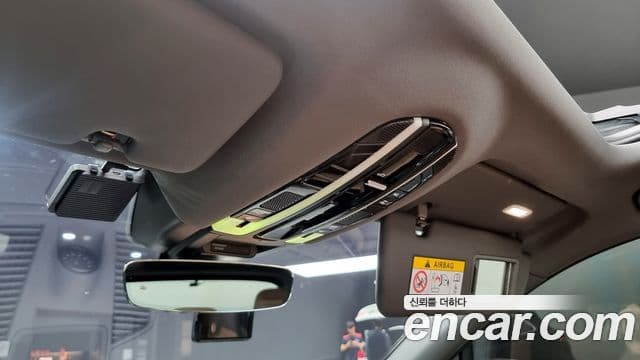 Porsche Cayenne 2020 — ფოტო 15/20