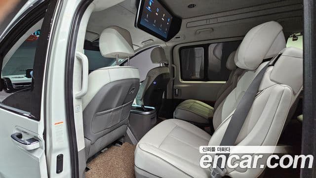 Hyundai Staria 2023 — Фото 12/20