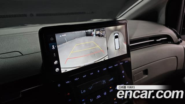 Hyundai Staria 2023 — Фото 15/20