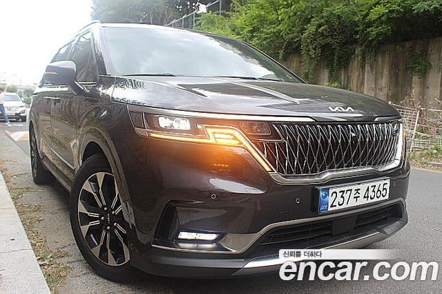 Kia Carnival 2023 — Şəkil 20/20