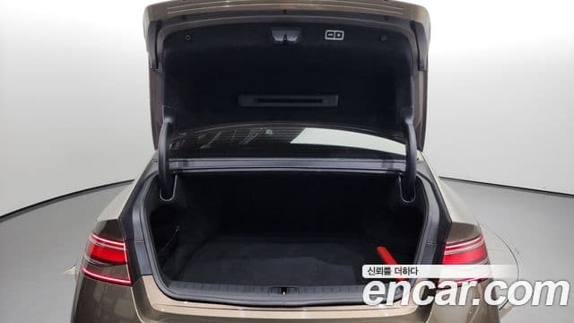 Genesis G90 2022 — ფოტო 20/20