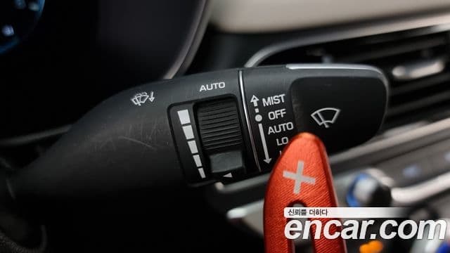 Genesis G70 2022 — ფოტო 17/20
