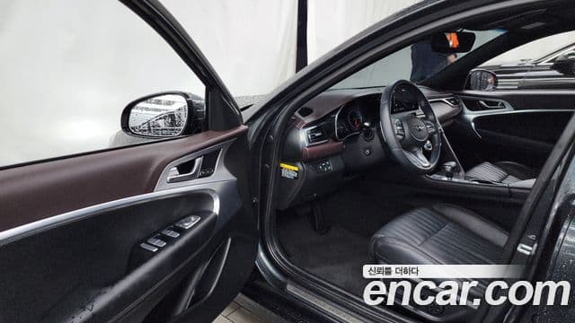 Genesis G70 2020 — Photo 13/20