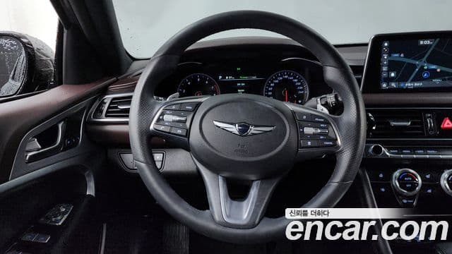 Genesis G70 2020 — Photo 8/20