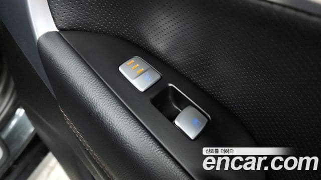 Genesis G70 2020 — Photo 17/20