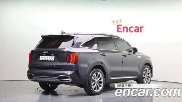 Kia Sorento 2022 — ფოტო 2/20