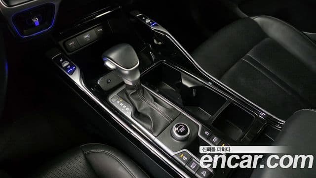 Kia Sorento 2022 — ფოტო 9/20