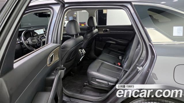 Kia Sorento 2022 — ფოტო 11/20