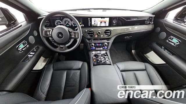 Rolls-Royce Ghost 2023 — ფოტო 7/20