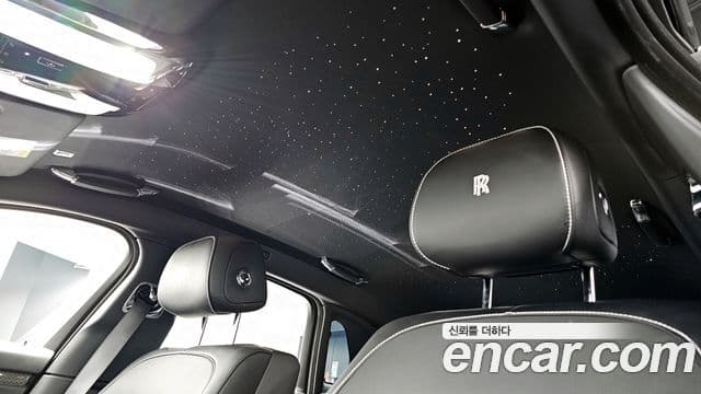 Rolls-Royce Ghost 2023 — ფოტო 19/20