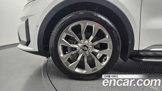 Kia Sorento 2020 — Фото 4/20