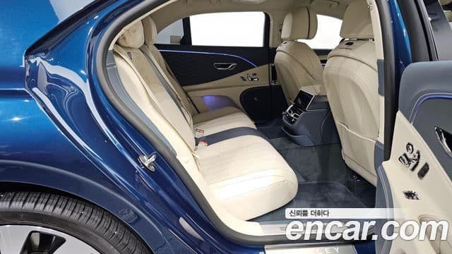 Bentley Flying Spur 2024 — Şəkil 12/20