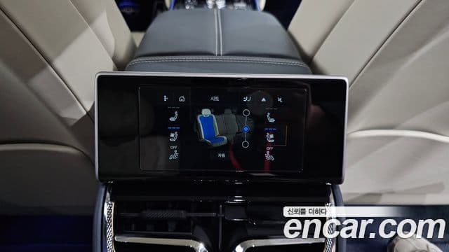 Bentley Flying Spur 2024 — Şəkil 18/20