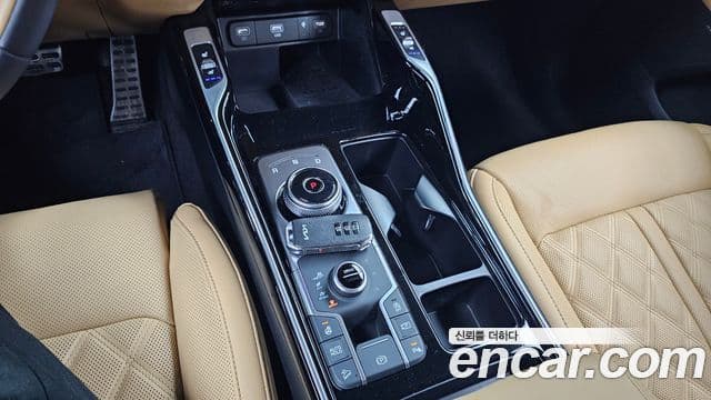 Kia Sorento 2023 — Şəkil 9/20