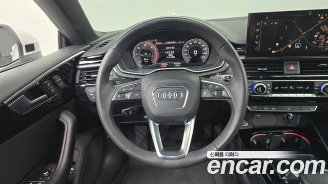 Audi A5 2021 — Şəkil 13/20