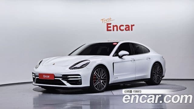 Porsche Panamera 2022 — ფოტო 20/20