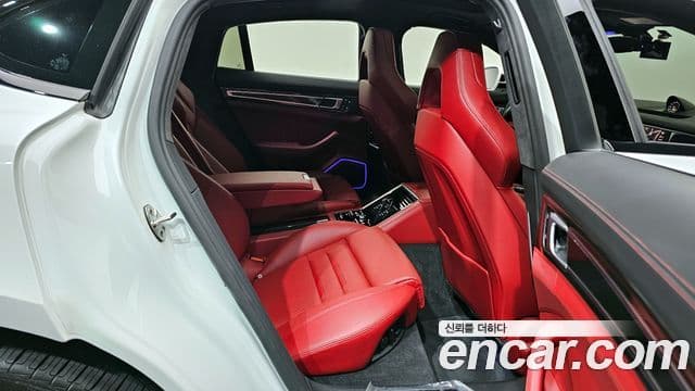 Porsche Panamera 2022 — ფოტო 11/20