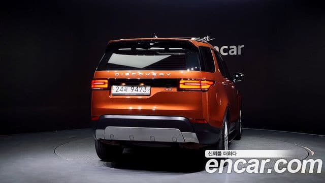 Land Rover Discovery 5 2018 — ფოტო 4/20