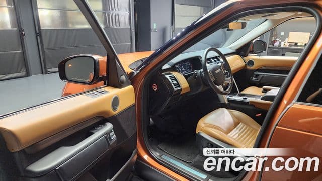 Land Rover Discovery 5 2018 — ფოტო 10/20
