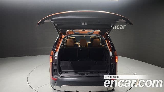Land Rover Discovery 5 2018 — ფოტო 20/20