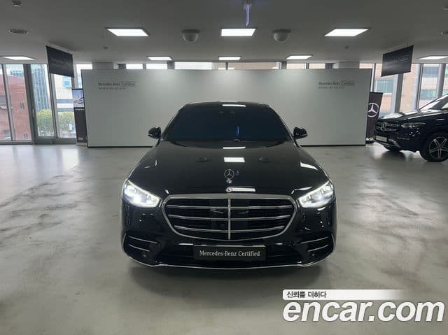Mercedes-Benz S-Class 2023 — Фото 2/17