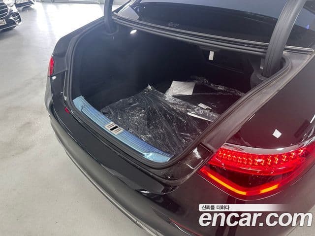 Mercedes-Benz S-Class 2023 — Фото 11/17