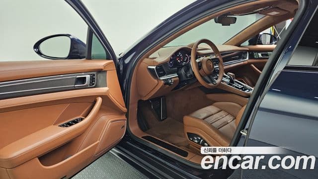 Porsche Panamera 2021 — Şəkil 10/20