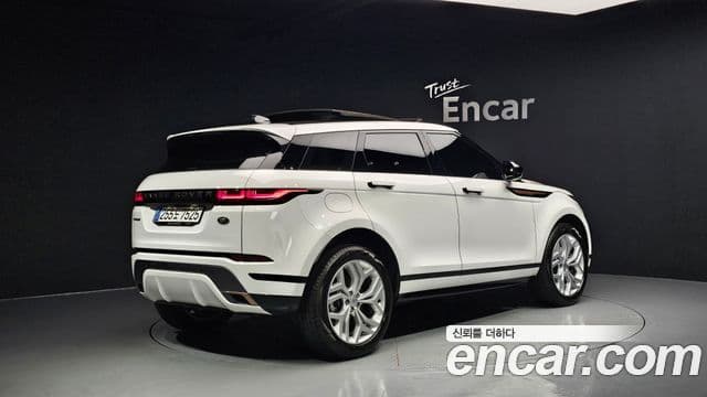 Land Rover Range Rover Evoque 2023 — ფოტო 11/20
