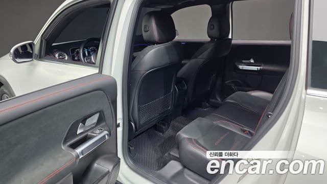 Mercedes-Benz GLB-Class 2020 — Şəkil 18/20