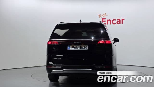 Kia Carnival 2023 — Фото 4/20
